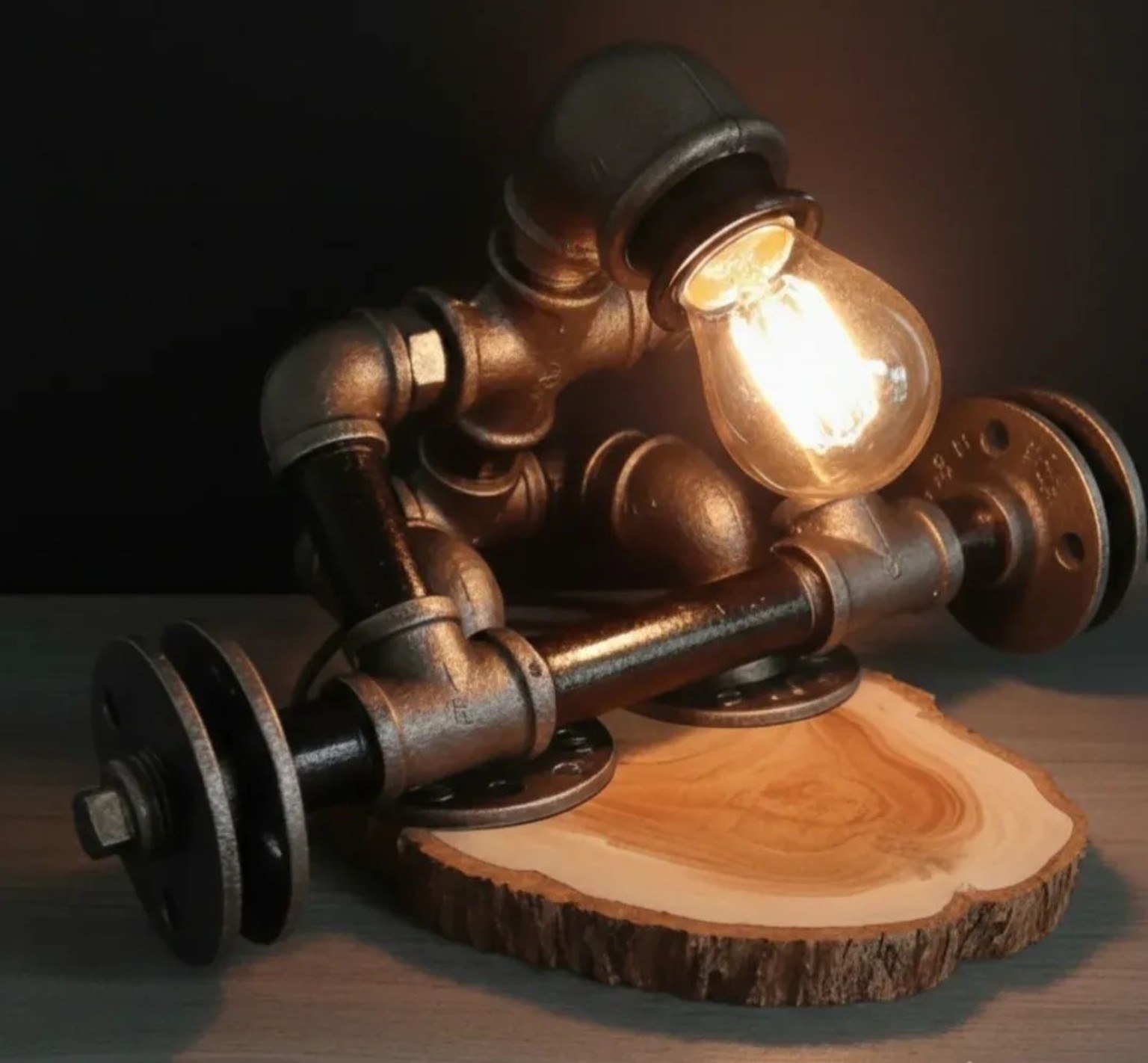 Weight lifting Pipe Lamp